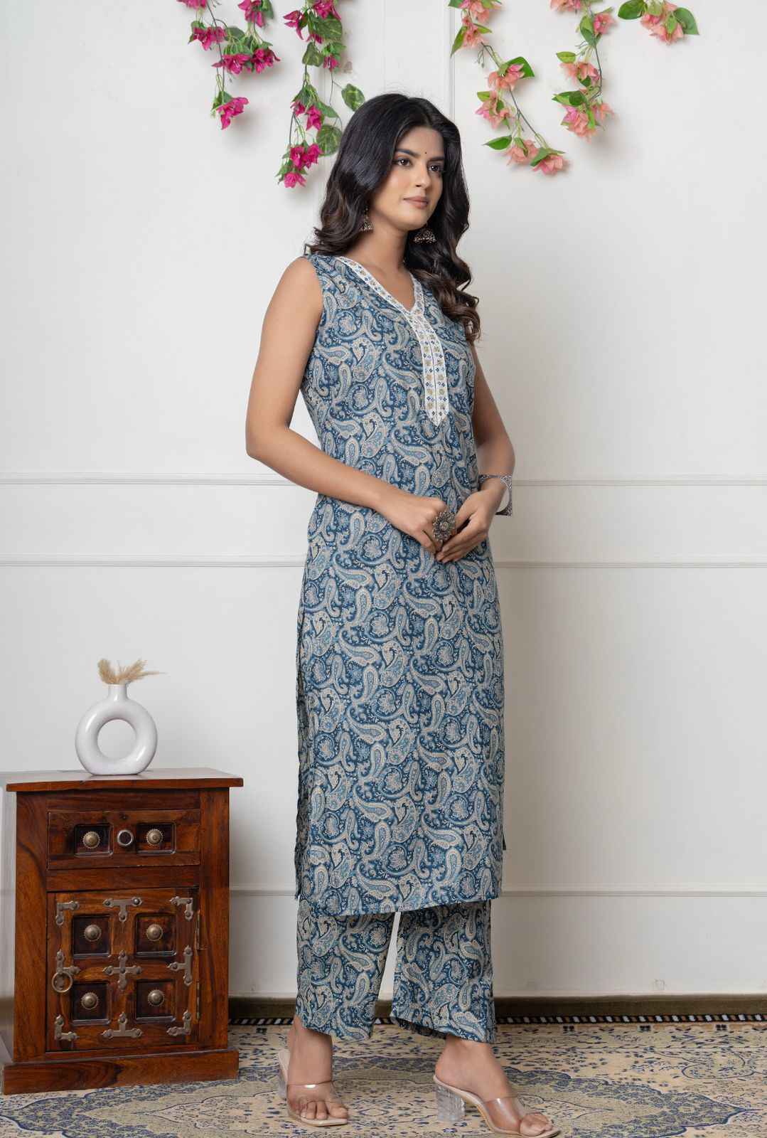 Sleeveless Blue Paisley Kurta Pant Set – Pure Cotton