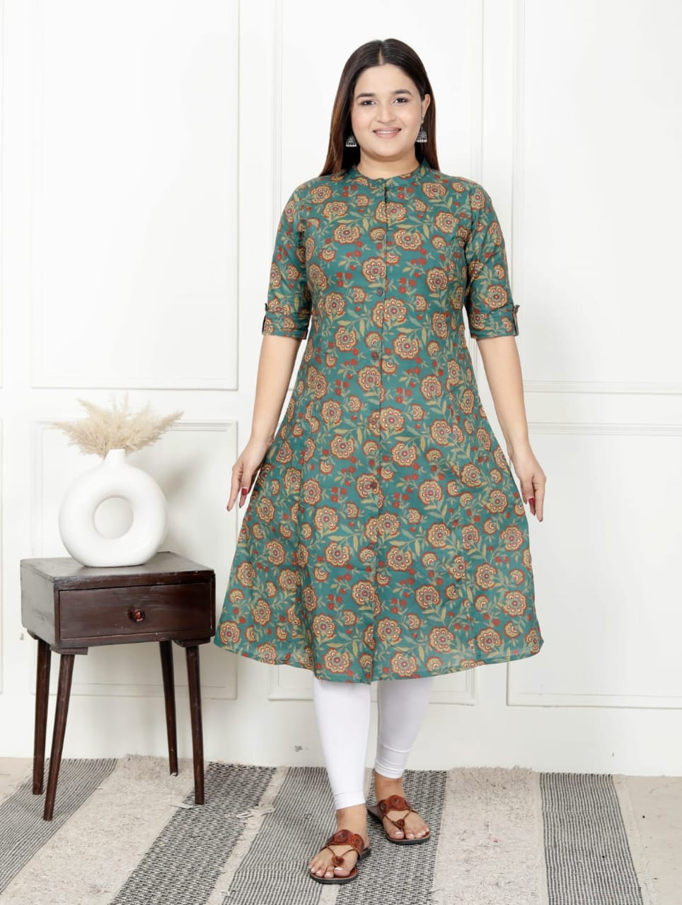 Green Floral A-Line Cotton Kurta with Side Pockets